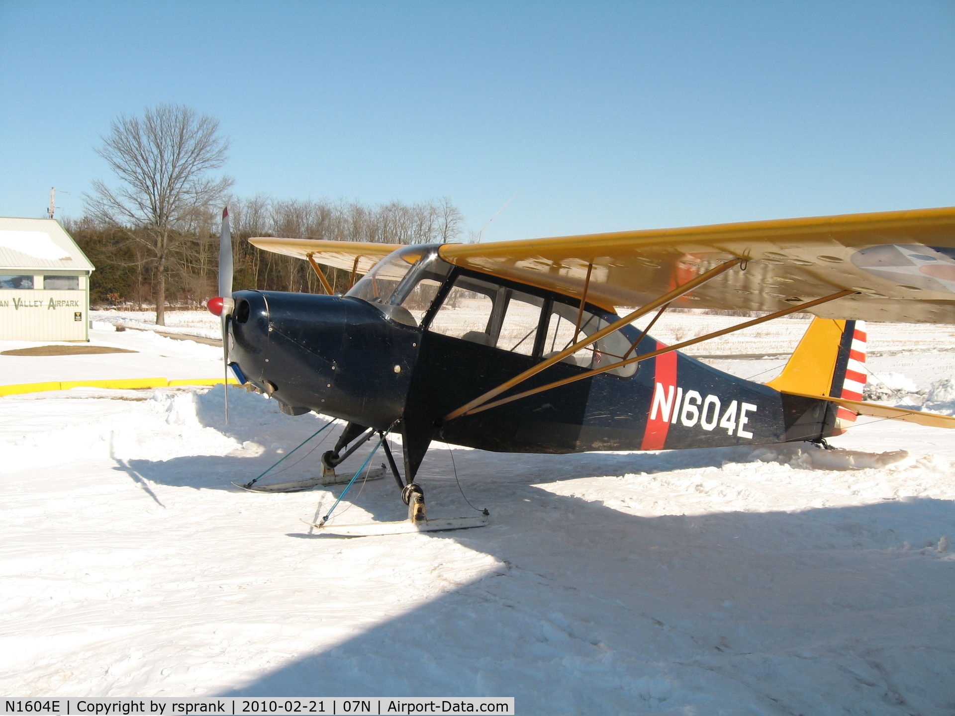 N1604E, 1946 Aeronca 7AC Champion C/N 7AC-5169, Winter flight with skis