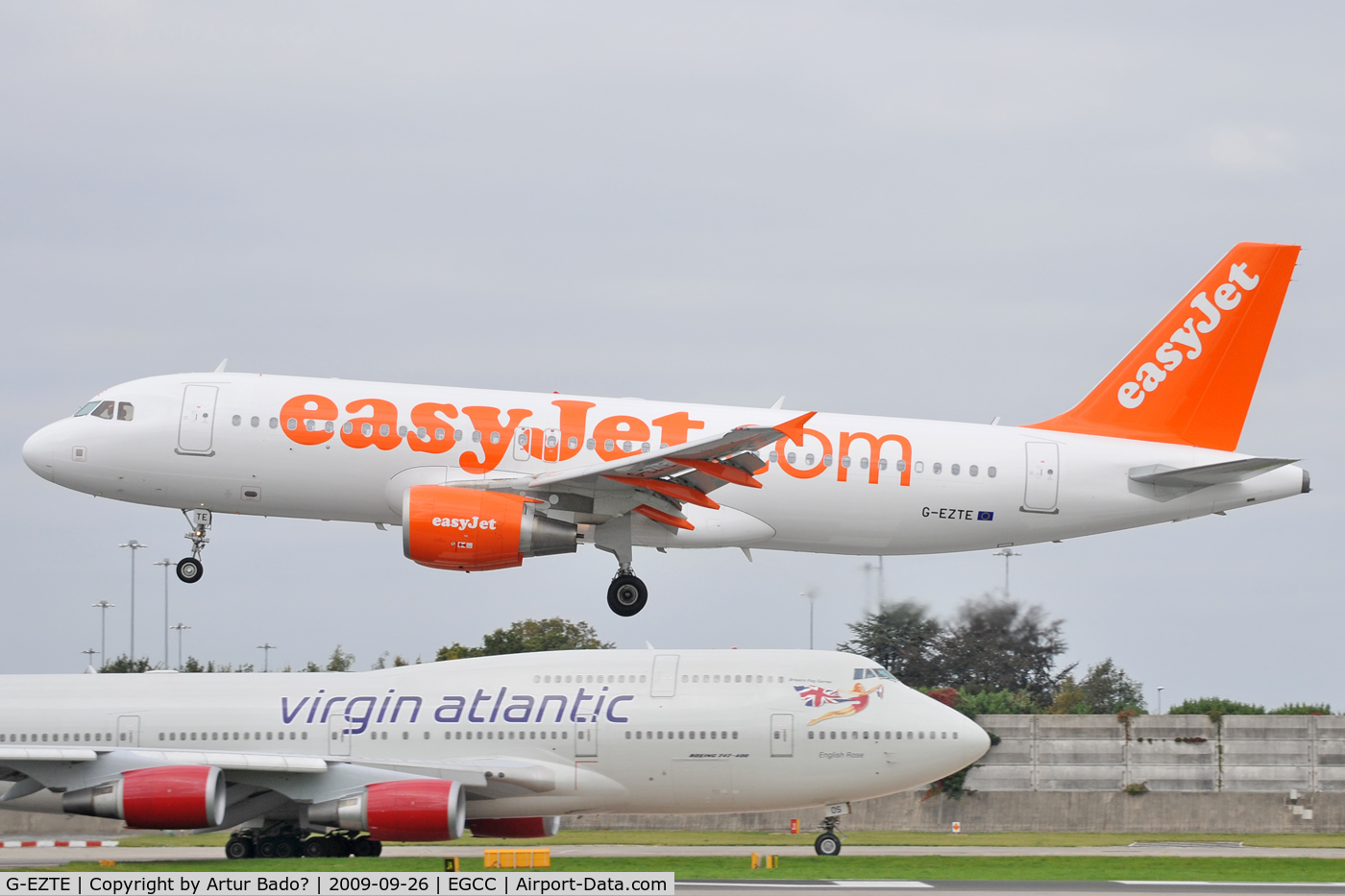 G-EZTE, 2009 Airbus A320-214 C/N 3913, EasyJet