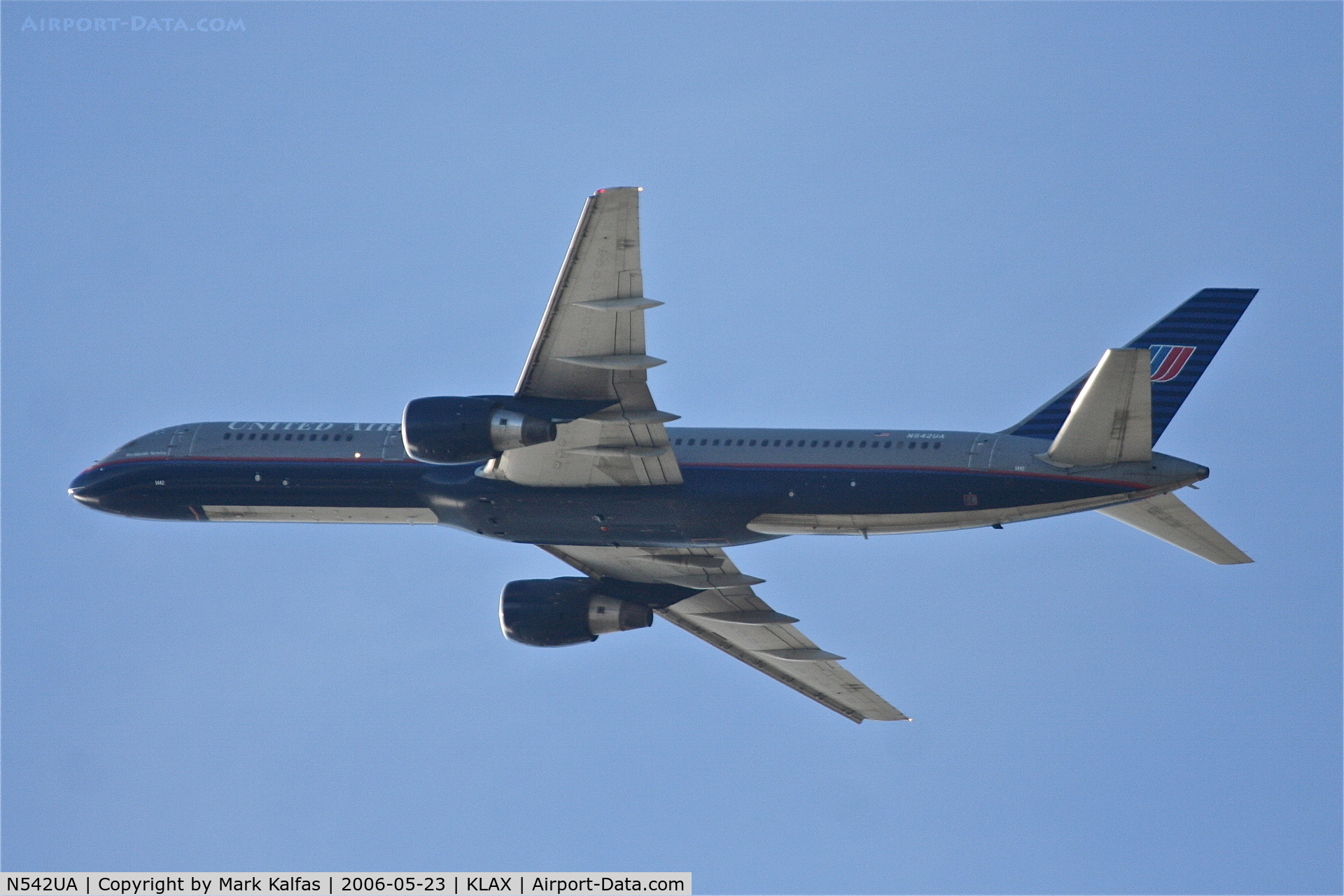 N542UA, 1991 Boeing 757-222 C/N 25276, United Airlines Boeing 757-222, N543UA 25R departure KLAX.
