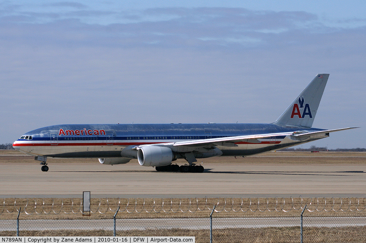 N789AN, 2000 Boeing 777-223 C/N 30252, American Airlines at DFW