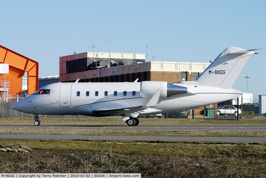 M-BIGG, 2007 Bombardier Challenger 605 (CL-600-2B16) C/N 5722, Challenger 605  at Luton - registered in Isle of Man