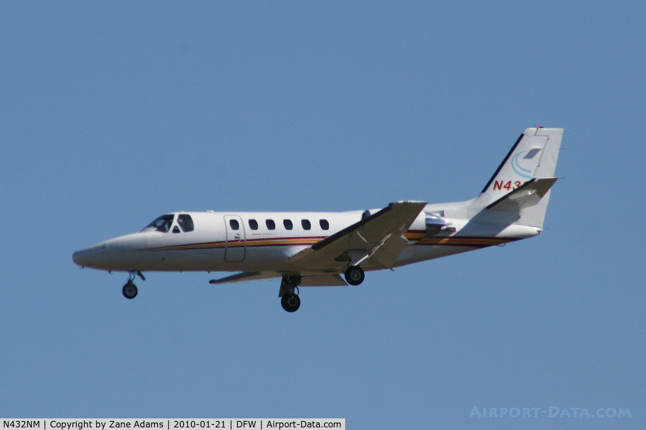 N432NM, Cessna 550 C/N 550-0078, Landing at DFW