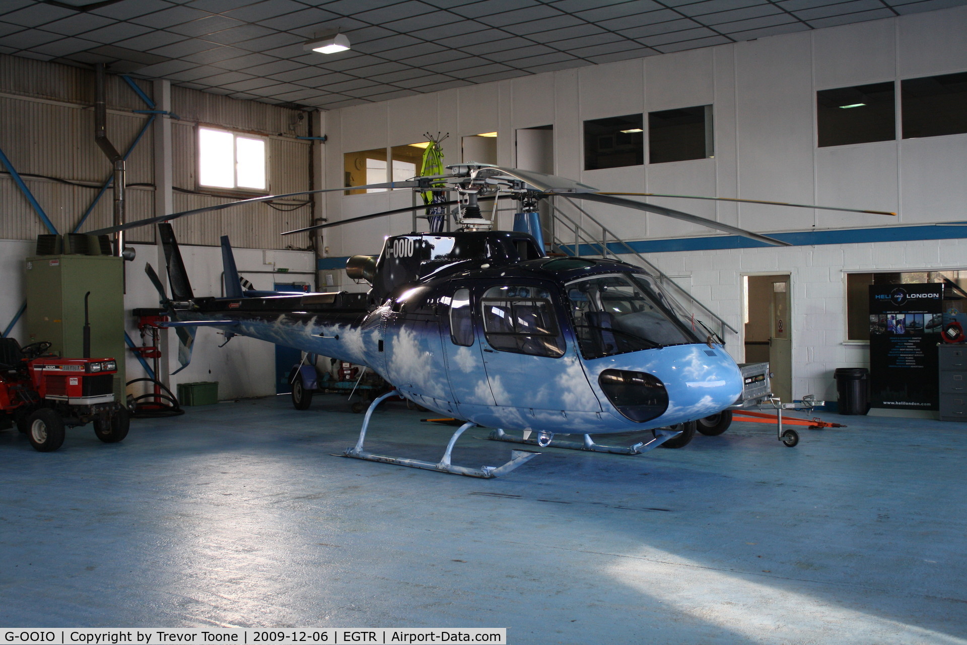 G-OOIO, 2001 Eurocopter AS-350B-3 Ecureuil Ecureuil C/N 3463, AS350B3 c/n 3463