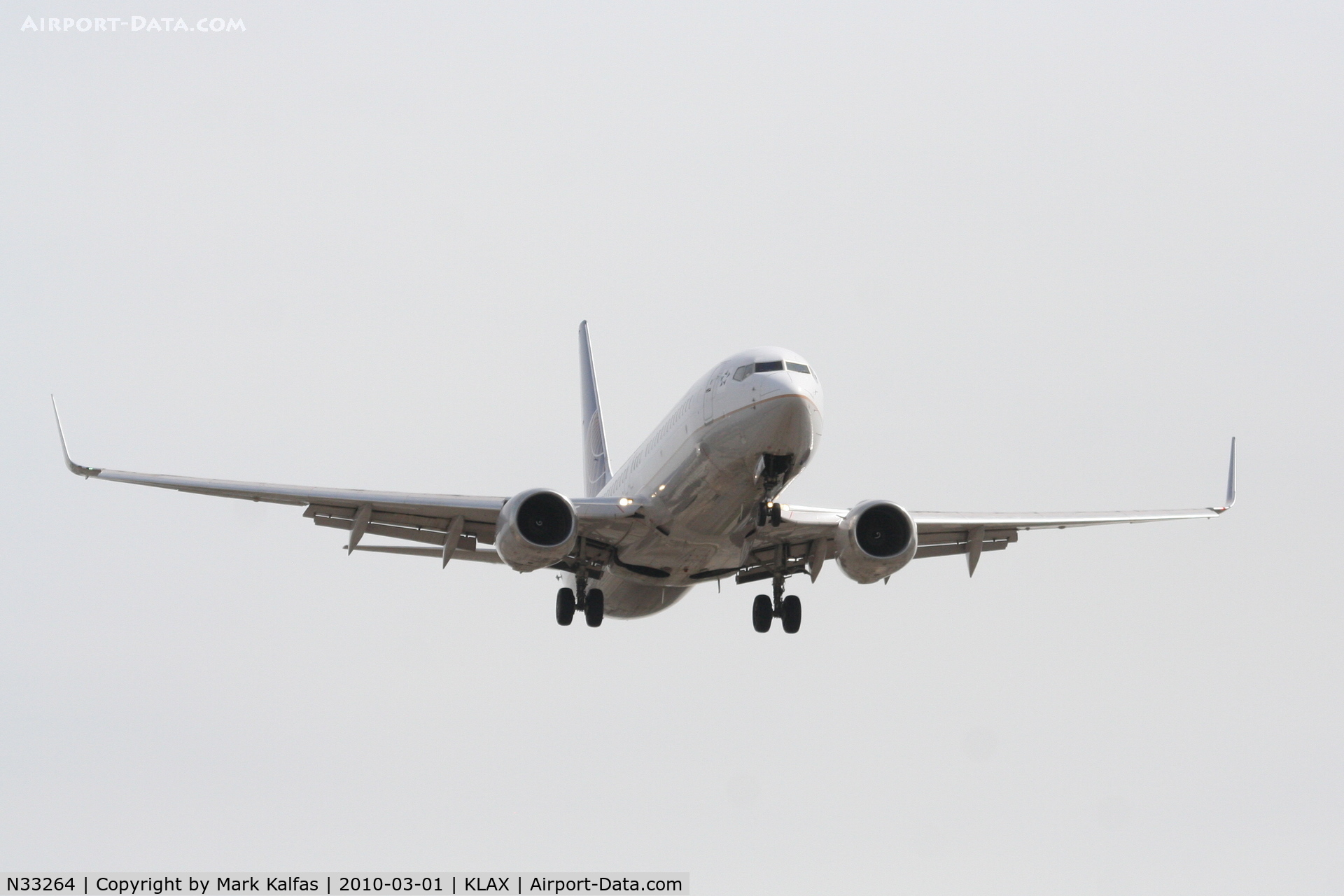 N33264, 2001 Boeing 737-824 C/N 31584, Continental Airlines Boeing 737-824, COA1402 arriving from KEWR 24R KLAX.