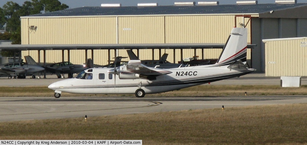 N24CC, 1974 Aero Commander 690A Turbo Commander C/N 11201, Departing runway 32