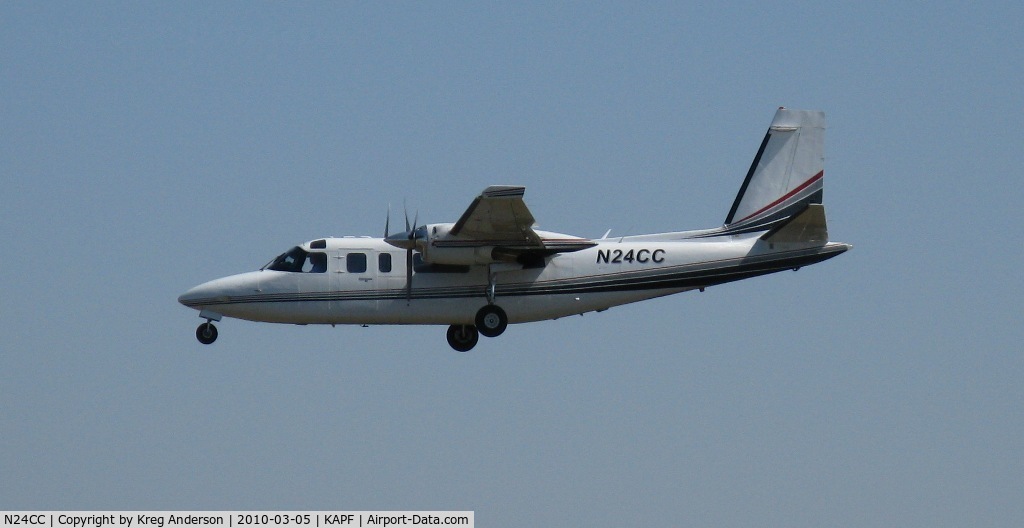 N24CC, 1974 Aero Commander 690A Turbo Commander C/N 11201, Arriving on runway 32