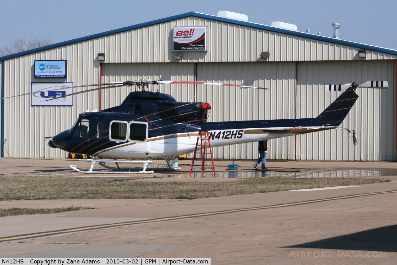 N412HS, 2000 Bell 412EP C/N 36272, At Grand Prairie Municpal