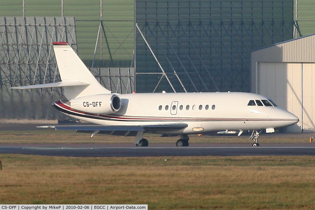 CS-DFF, 2004 Dassault Falcon 2000EX C/N 41, Arriving on Runway 05L.