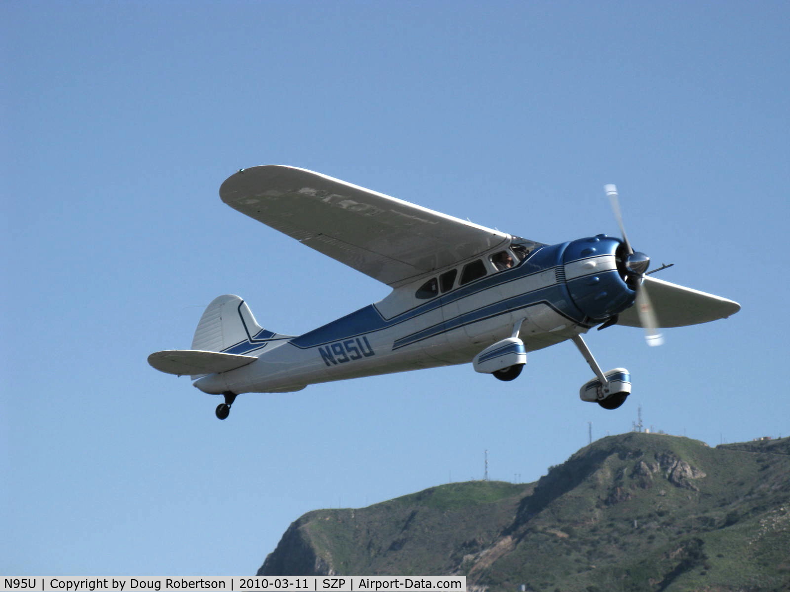 N95U, 1951 Cessna 195A C/N 7714, 1951 Cessna 195A BUSINESSLINER, Jacobs R755A-2  275 Hp, takeoff climb Rwy 22