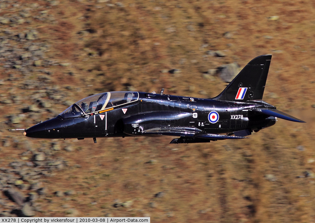XX278, 1978 Hawker Siddeley Hawk T.1A C/N 103/312103, Royal Air Force. Operated by BAE at Warton. Dunmail Raise, Cumbria.