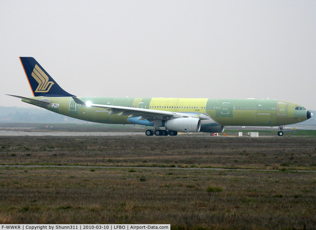 F-WWKR, 2010 Airbus A330-343X C/N 1105, C/n 1105 - For Singapore Airlines
