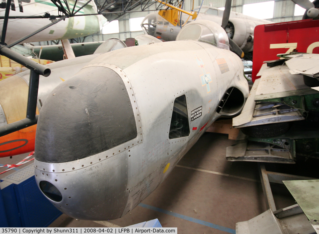 35790, Lockheed RT-33A Shooting Star C/N 580-9199, Stored at Dugny