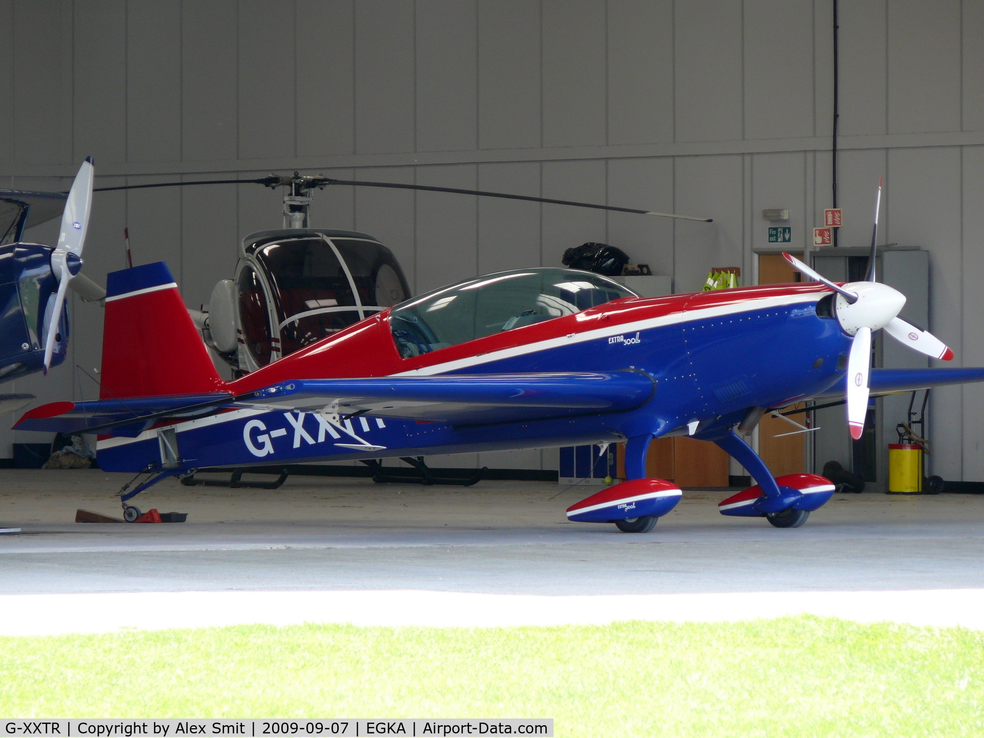 G-XXTR, 2000 Extra EA-300L C/N 126, Extra Flugzeugbau EA300L G-XXTR Extreme Aerobatics