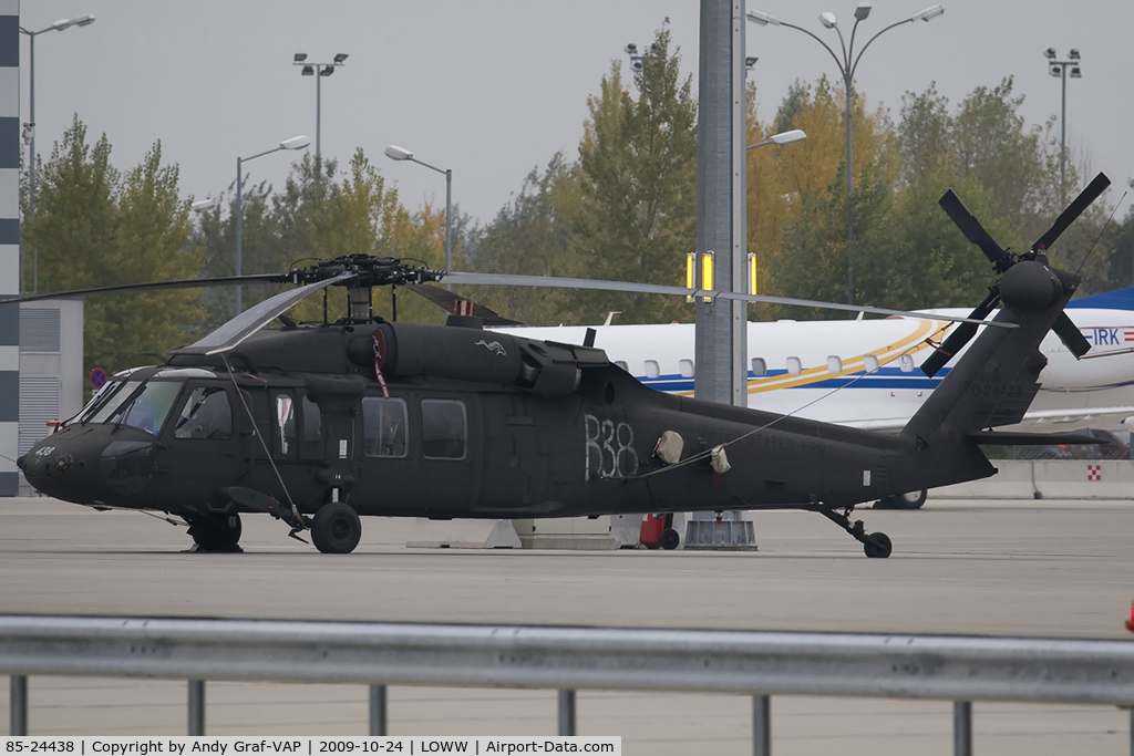 85-24438, Sikorsky UH-60A Black Hawk C/N 70920, US Army-Sikorsky Black Hawk