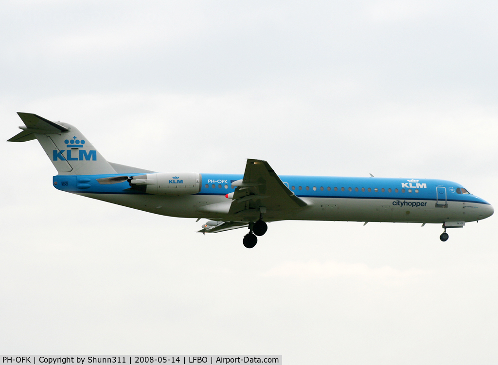 PH-OFK, 1988 Fokker 100 (F-28-0100) C/N 11249, Landing rwy 14R