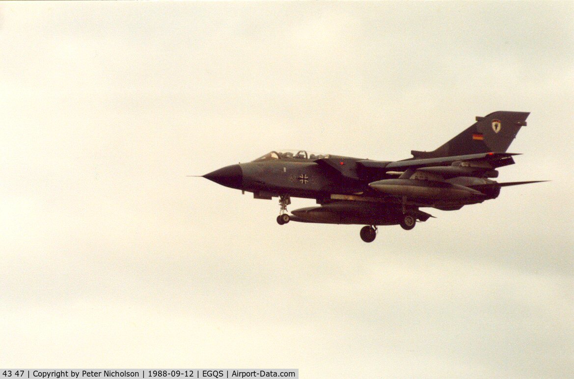 43 47, Panavia Tornado IDS C/N 128/GS021/4047, Tornado IDS of MFG-1 at Schleswig-Jagel on final approach to RAF Lossiemouth in September 1988.