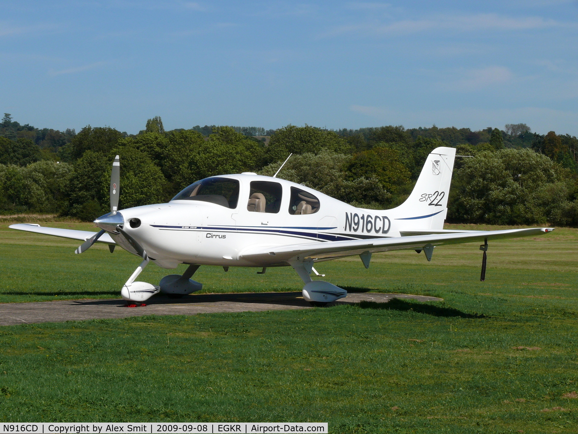 N916CD, 2002 Cirrus SR22 C/N 0318, Cirrus Aircraft SR22 N916CD Farnborough Aircraft