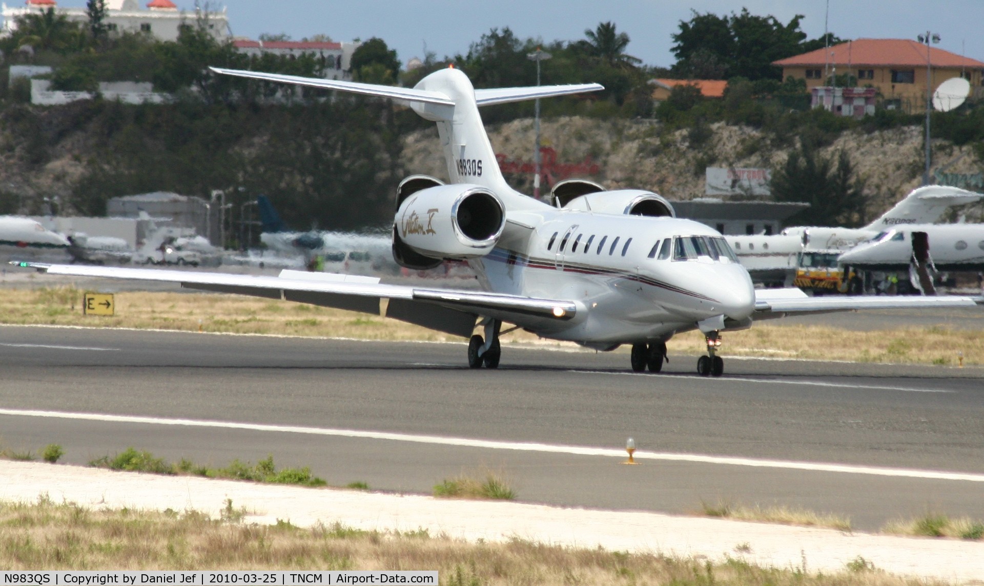 N983QS, 1999 Cessna 750 Citation X C/N 750-0083, N983QS just landed at TNCM and making use of there stopping power