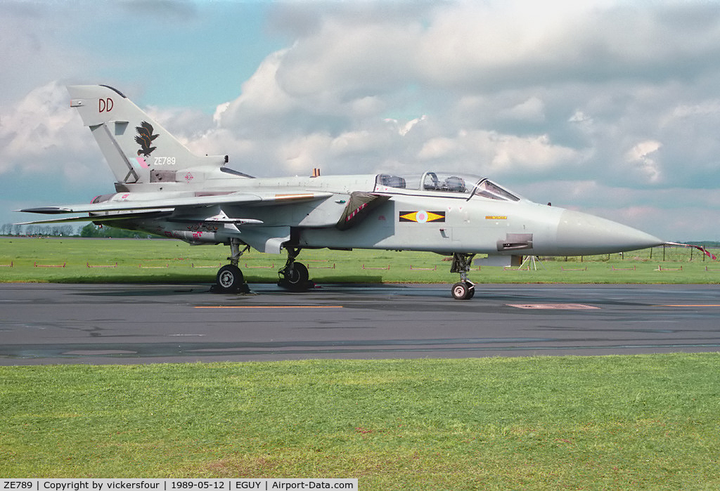 ZE789, 1988 Panavia Tornado F.3 C/N AS065/699/3316, Royal Air Force. Operated by 11 Squadron, coded 'DD'.