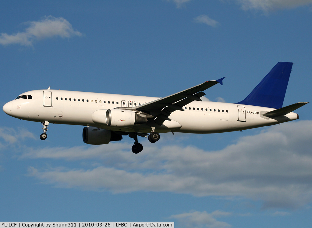 YL-LCF, 1993 Airbus A320-212 C/N 446, Landing rwy 32L for Air Mediterranee...