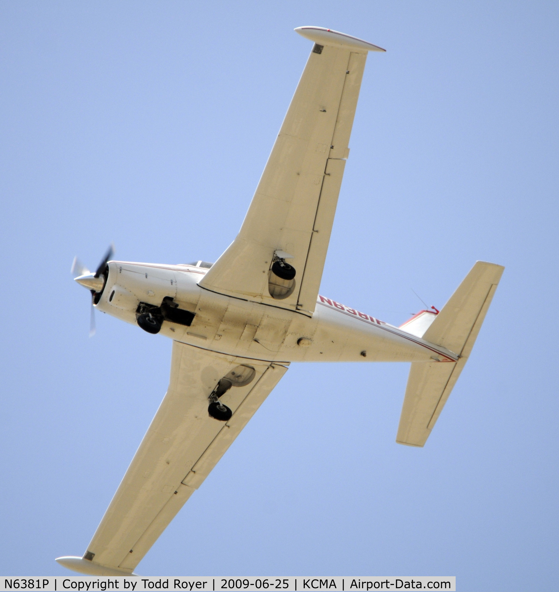 N6381P, 1959 Piper PA-24-250 Comanche C/N 24-1491, From the backyard