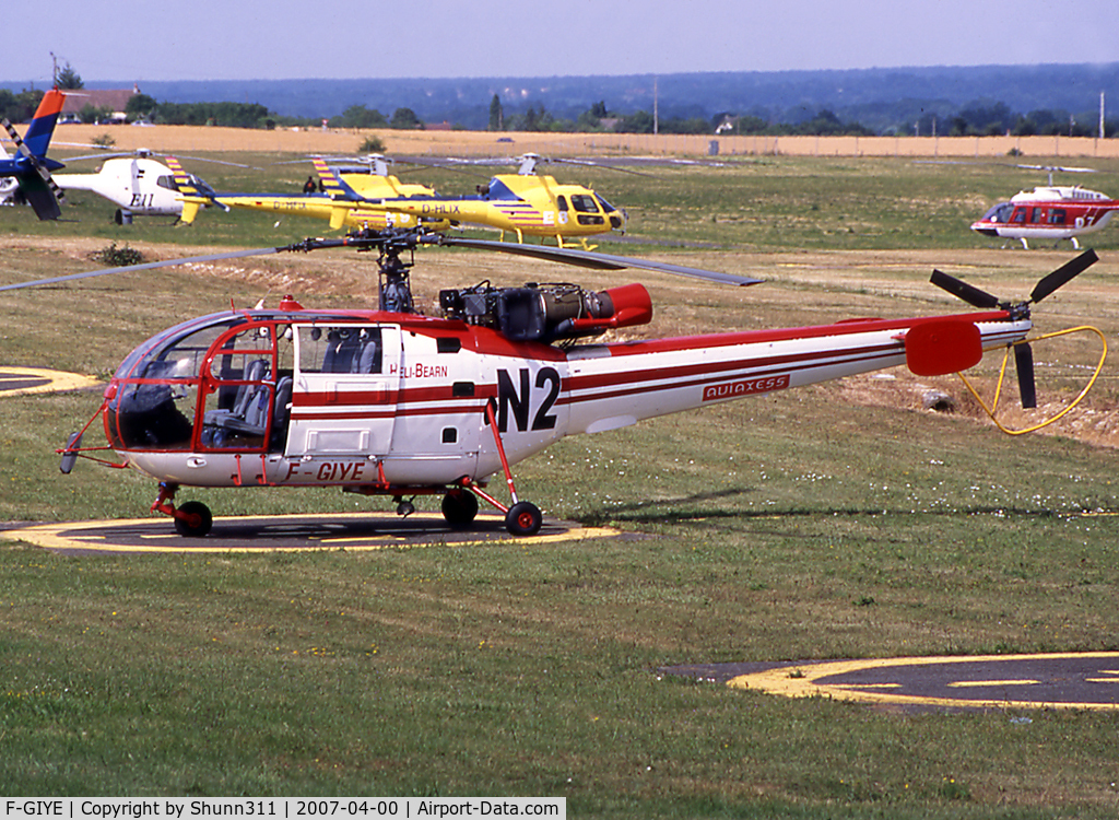 F-GIYE, Aerospatiale SA-316B Alouette III C/N 1452, Parked at the Magny-Court Heliport during Formula One GP 2004