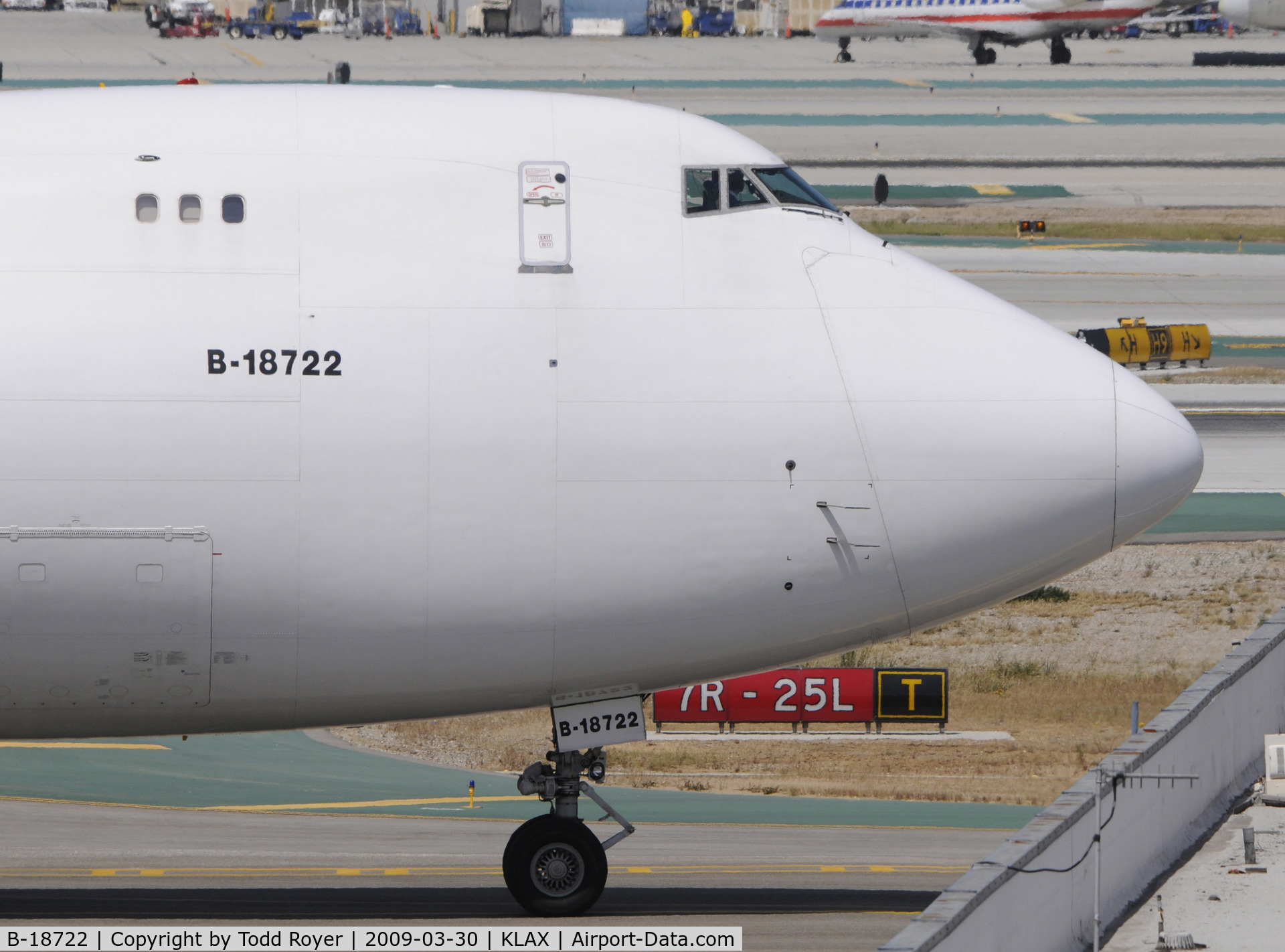 B-18722, 2006 Boeing 747-409F/SCD C/N 34265, Taxi at LAX