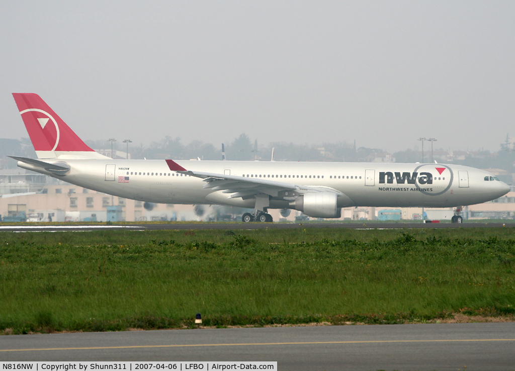 N816NW, 2007 Airbus A330-323X C/N 0827, Delivery day...