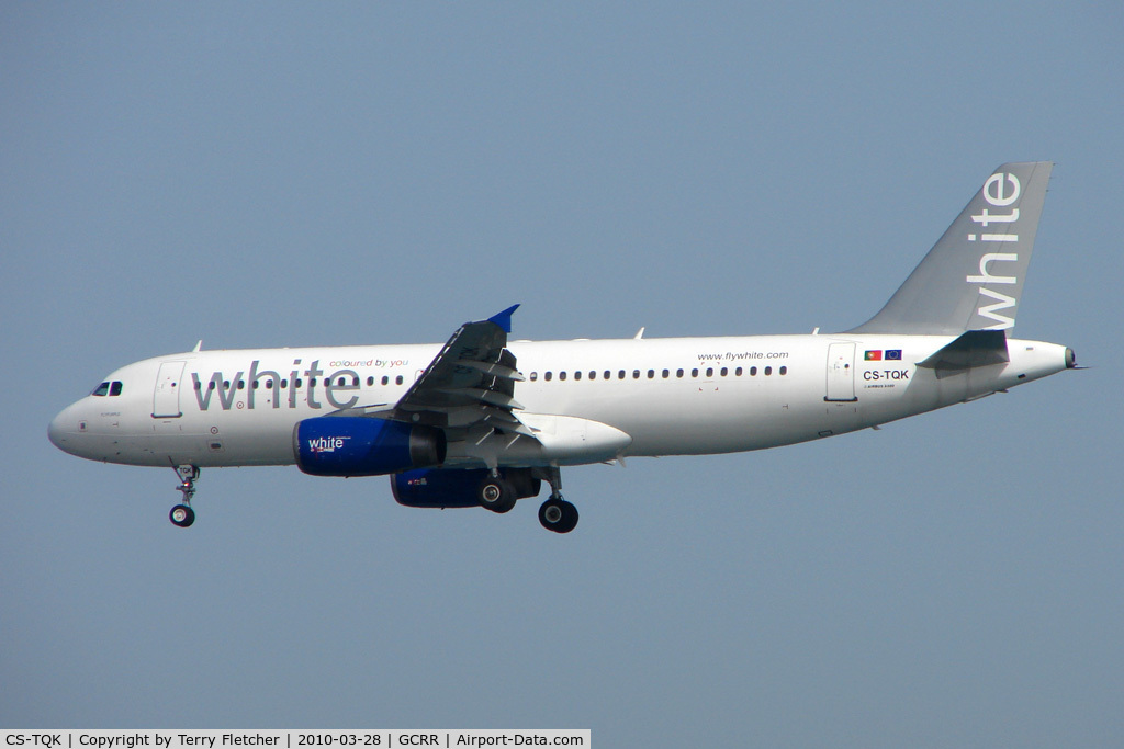 CS-TQK, 2004 Airbus A320-232 C/N 2204, White A320 at Arrecife , Lanzarote in March 2010