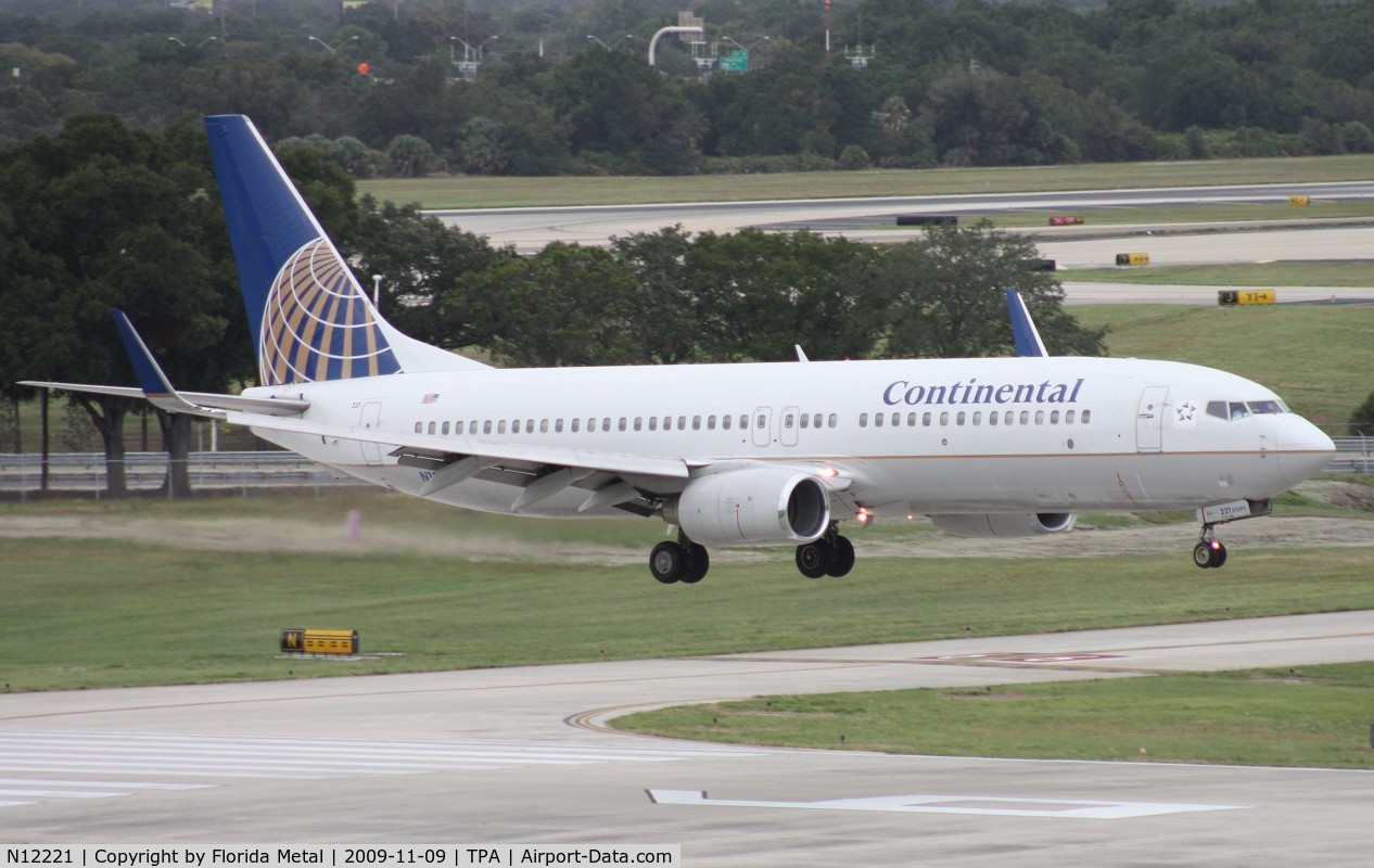 N12221, 1998 Boeing 737-824 C/N 28930, Continental 737-800