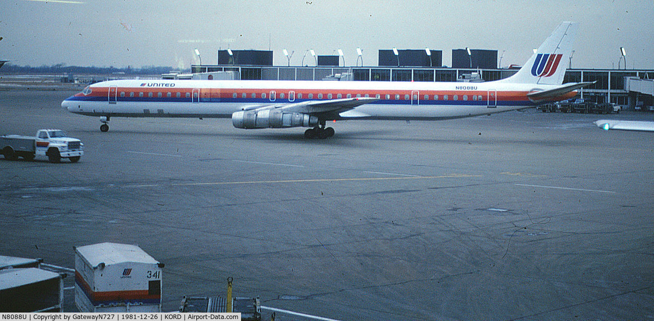 N8088U, 1968 Douglas DC-8-61 C/N 45978, Departing O'Hare.