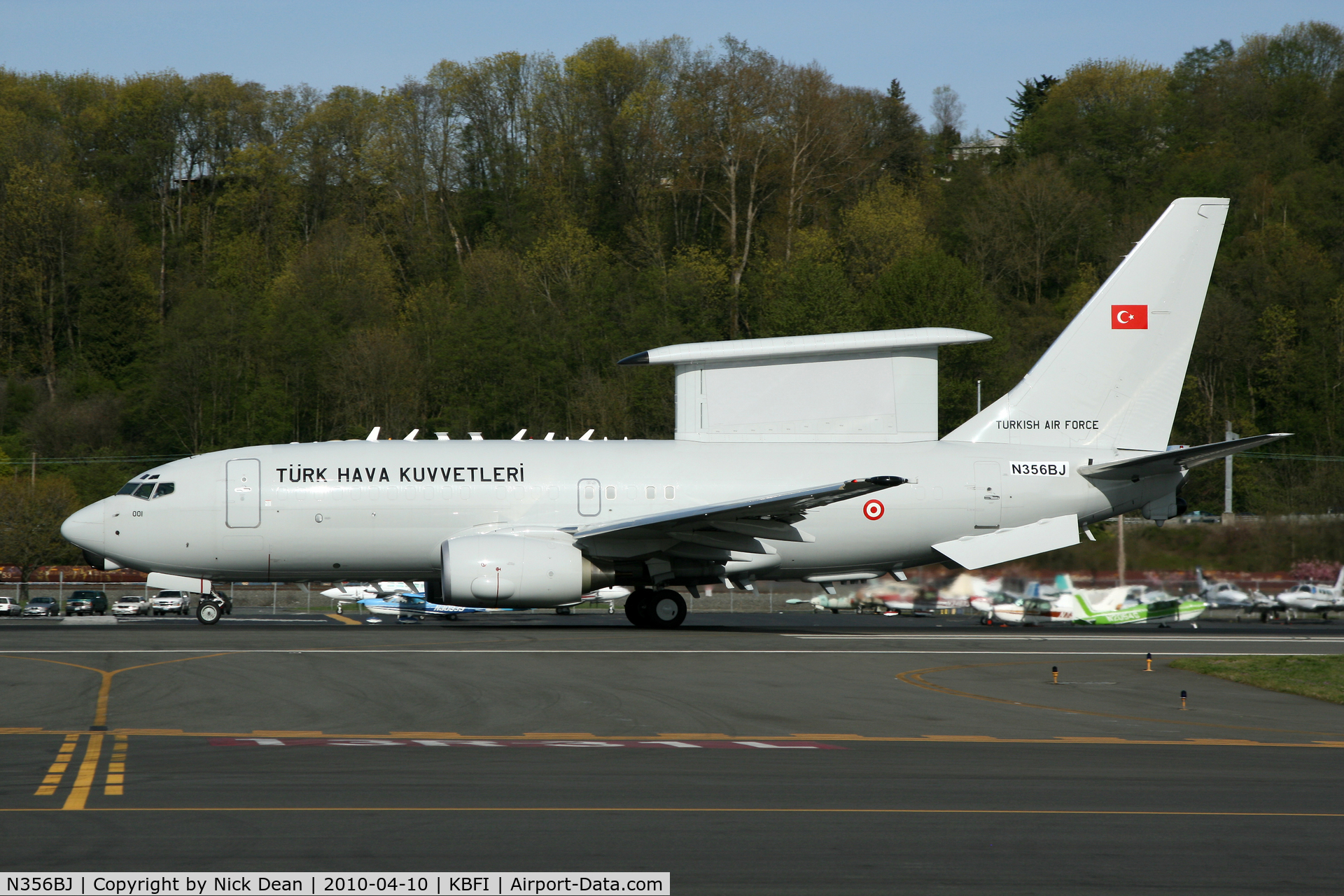 N356BJ, 2004 Boeing 737-7ES Peace Eagle C/N 33962, KBFI