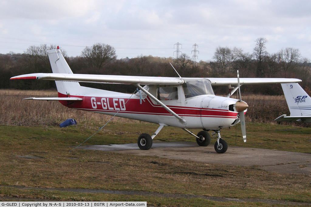 G-GLED, 1975 Cessna 150M C/N 150-76673, Based