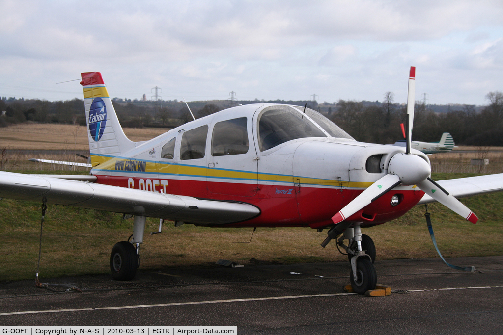 G-OOFT, 2000 Piper PA-28-161 C/N 2842083, Based