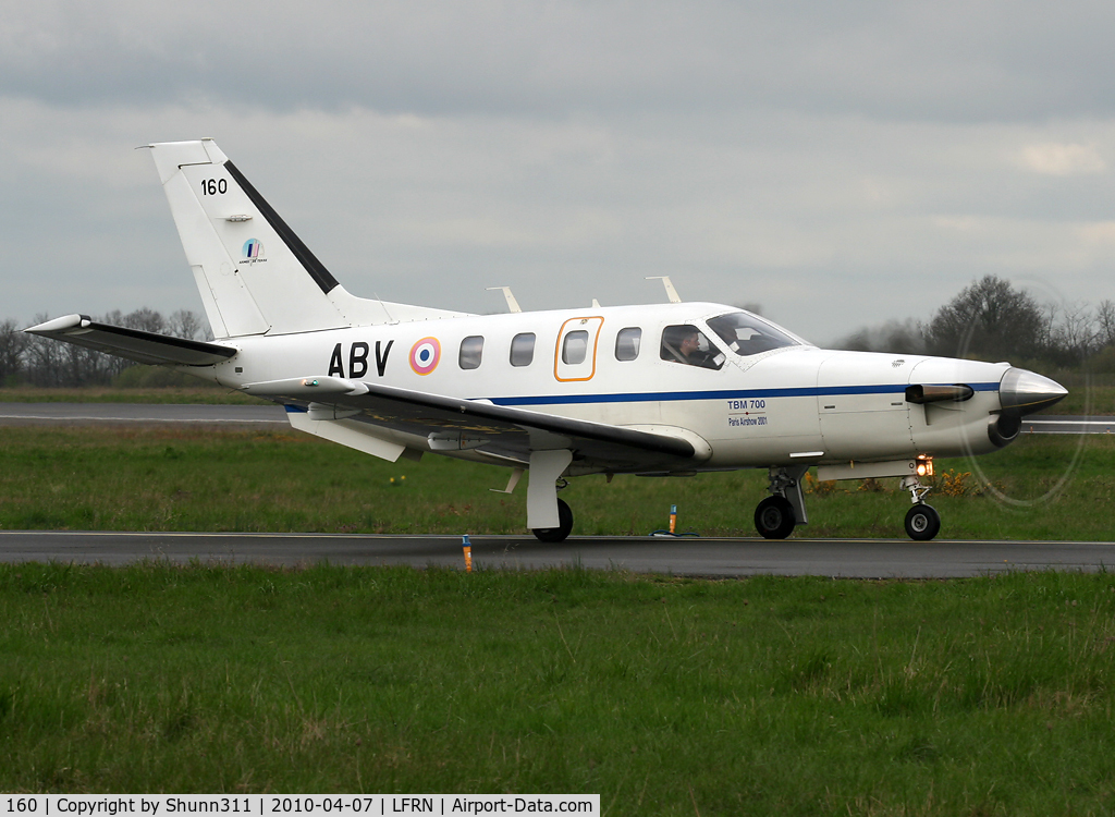 160, 2000 Socata TBM-700 C/N 160, Ready to taxi for departure...