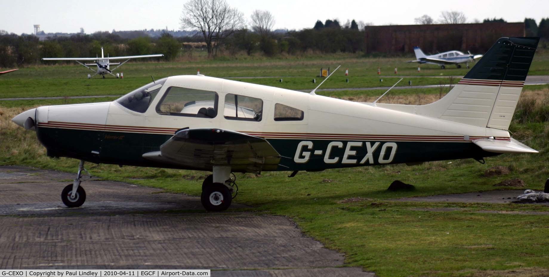 G-CEXO, 1998 Piper PA-28-161 Warrior III C/N 2842041, In for a cuppa !