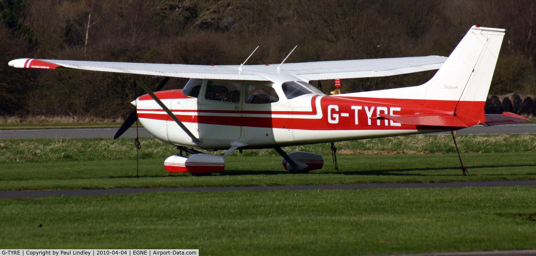 G-TYRE, 1974 Reims F172M Skyhawk Skyhawk C/N 1222, At rest