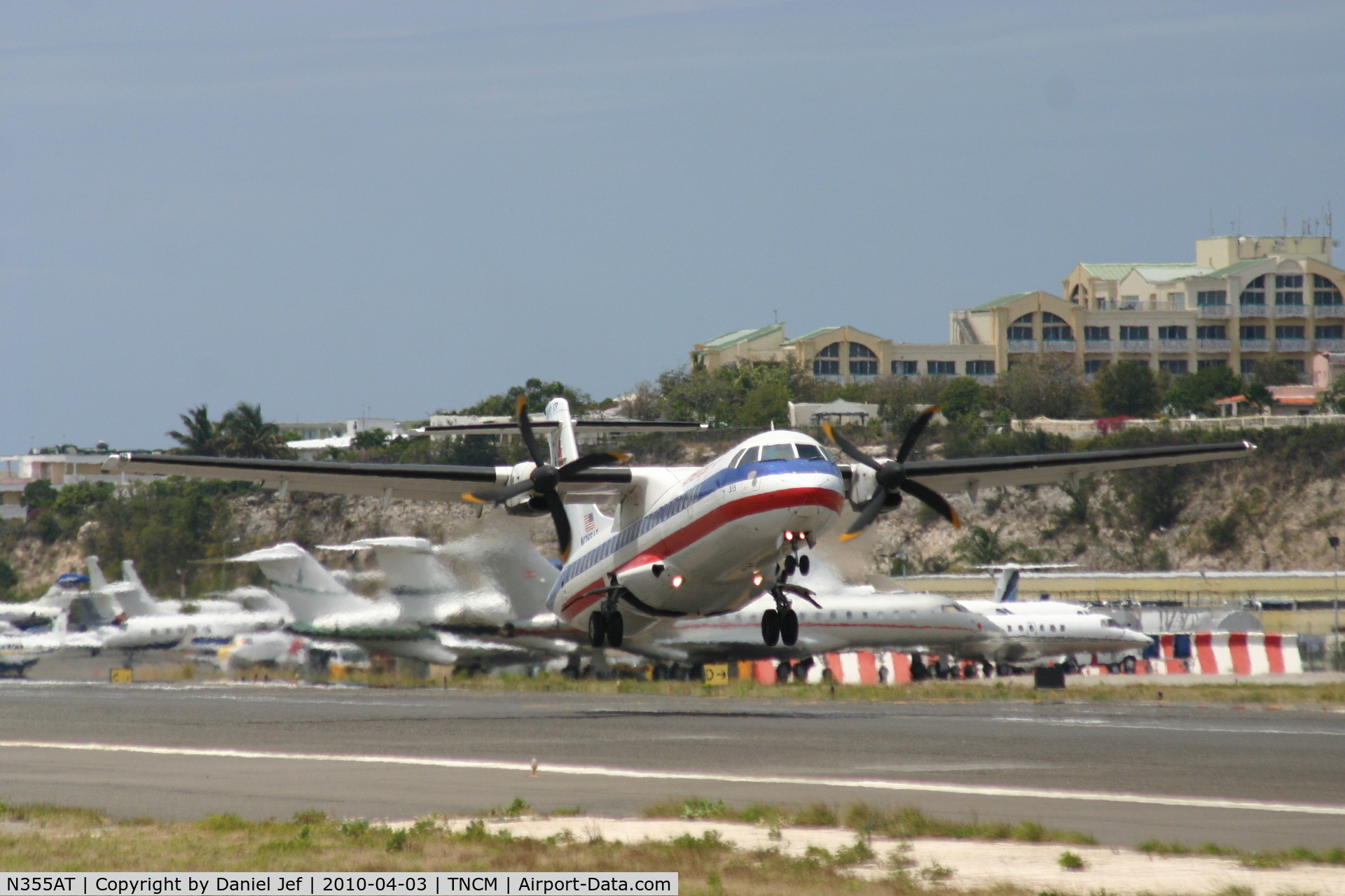 N355AT, 1993 ATR 72-212 C/N 355, N355AT American eagle departing TNCM runway 10
