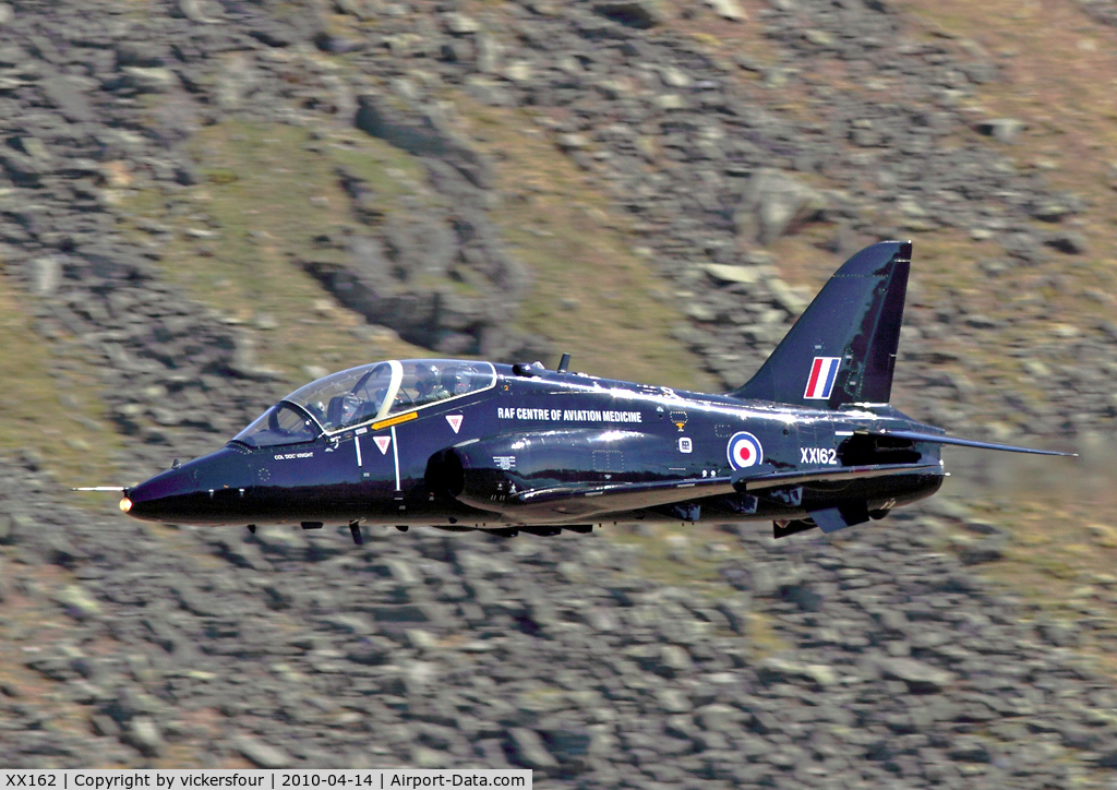 XX162, 1976 Hawker Siddeley Hawk T.1 C/N 009/312009, Royal Air Force. Operated by the RAF Centre of Aviation Medicine. Dunmail Raise, Cumbria.