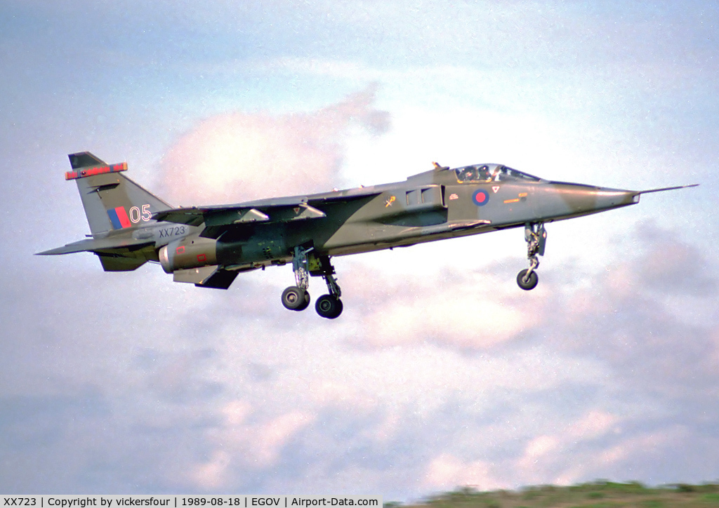 XX723, 1974 Sepecat Jaguar GR.1 C/N S.20, Royal Air Force. Operated by 226 OCU, coded '05'.