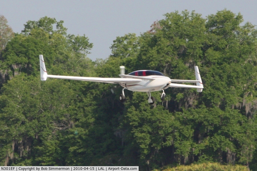 N301EF, 2002 Velocity Velocity XL RG C/N 3RX105, Arriving at Lakeland, FL during Sun N Fun 2010.