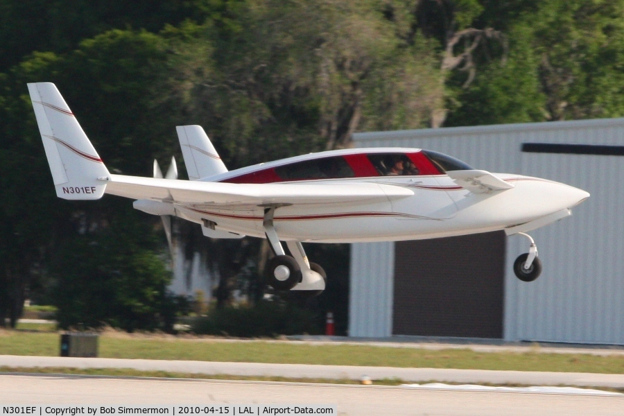 N301EF, 2002 Velocity Velocity XL RG C/N 3RX105, Arriving at Lakeland, FL during Sun N Fun 2010.
