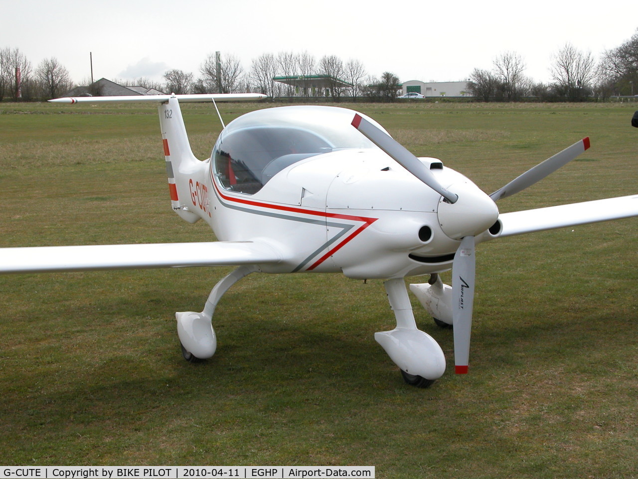 G-CUTE, 2000 Dyn'Aero MCR-01 C/N PFA 301-13511, JODEL FLY-IN 2010-04-11