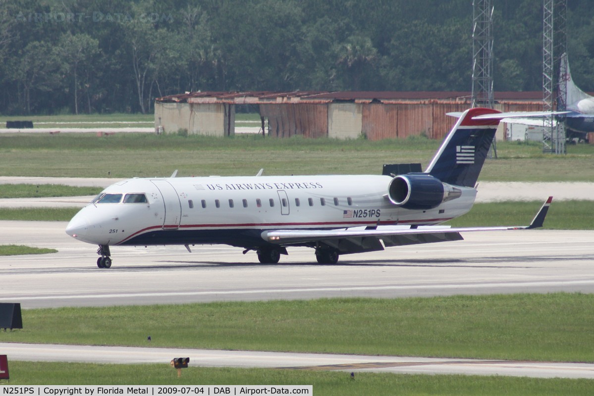 N251PS, 2004 Bombardier CRJ-200ER (CL-600-2B19) C/N 7931, PSA CRJ-200
