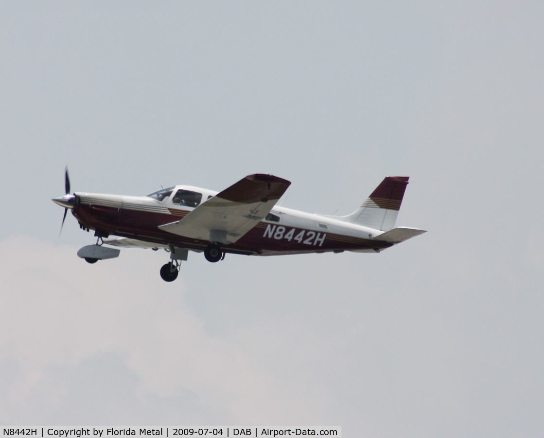 N8442H, 1981 Piper PA-32-301 Saratoga C/N 32-8106098, PA-32-301