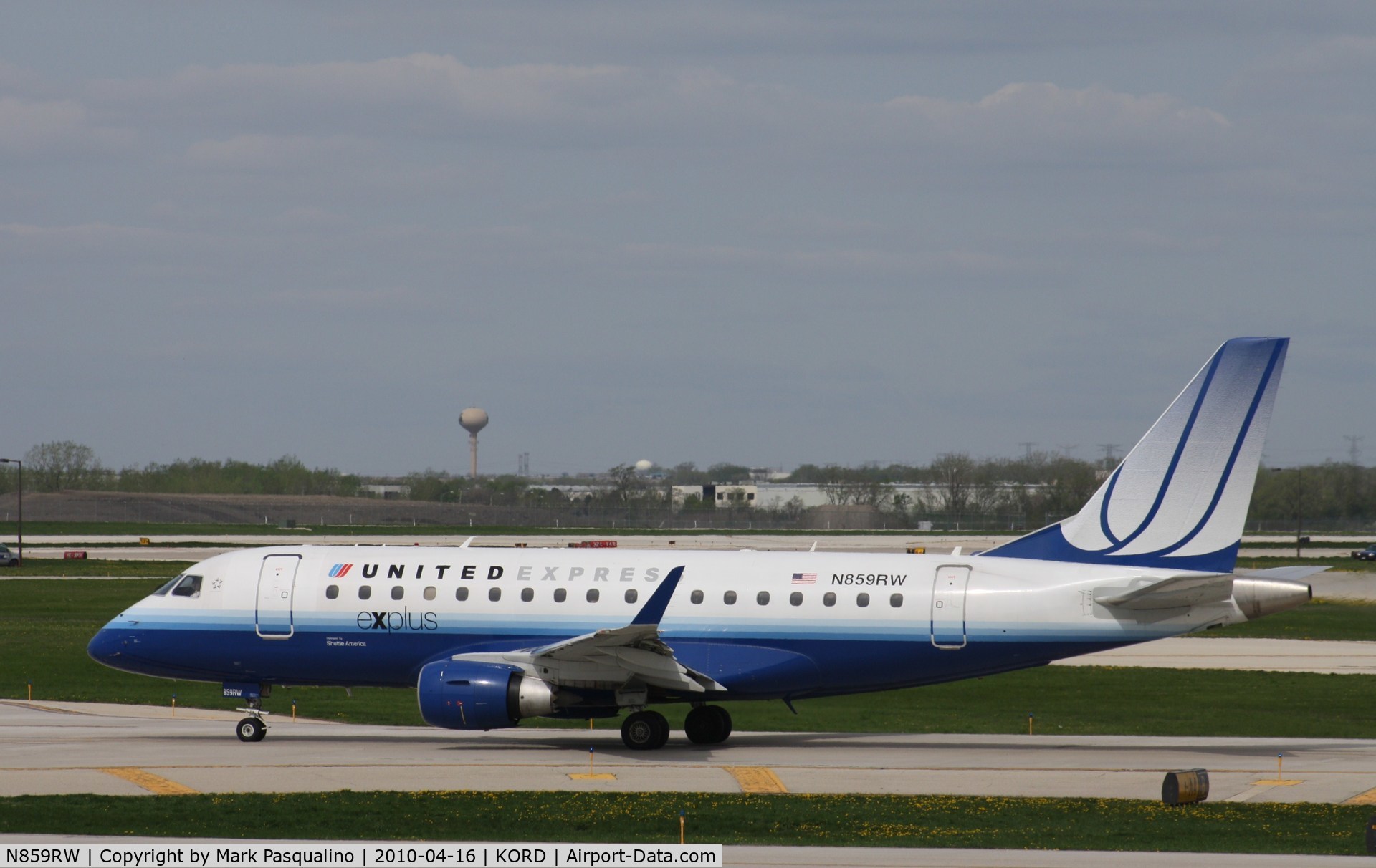 N859RW, 2005 Embraer 170SE (ERJ-170-100SE) C/N 17000082, ERJ 170-100 SE