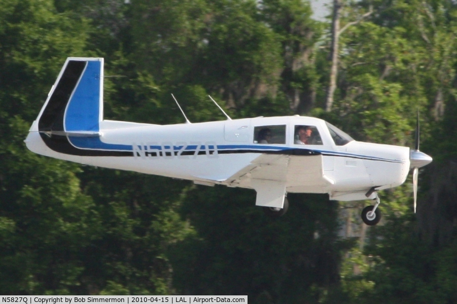 N5827Q, 1965 Mooney M20E C/N 859, Arriving at Lakeland, FL during Sun N Fun 2010.