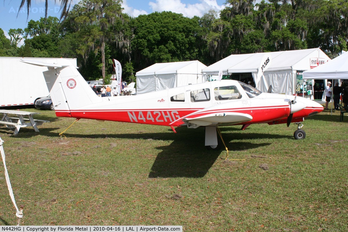 N442HG, 2001 Piper PA-44-180 Seminole C/N 4496056, PA-44