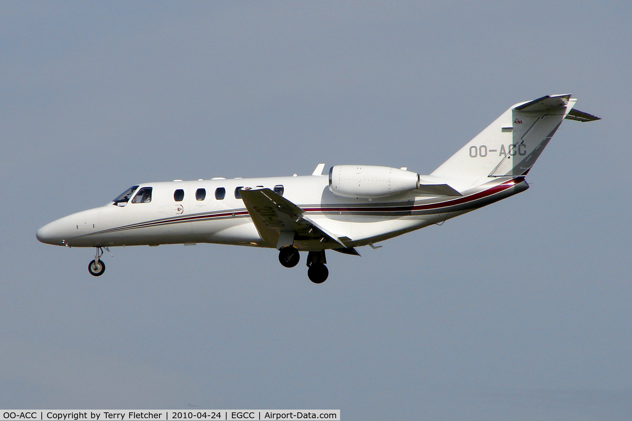 OO-ACC, 2008 Cessna 525A CitationJet CJ2+ C/N 525A-0431, Cessna 525 CJ2 landing at Manchester