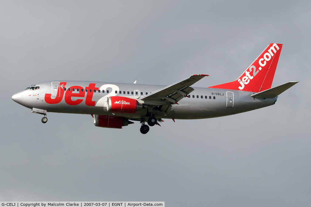 G-CELJ, 1986 Boeing 737-330 C/N 23529, Boeing 737-330 on approach to Rwy 25 at Newcastle Airport in 2007.